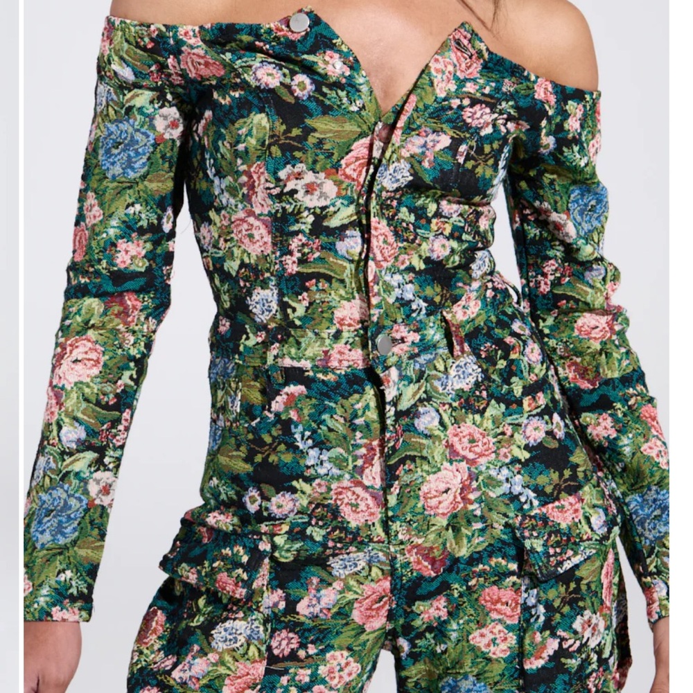 Shop Akira Coolest in the room Tapestry Jumpsuit - Picture 9 of 12